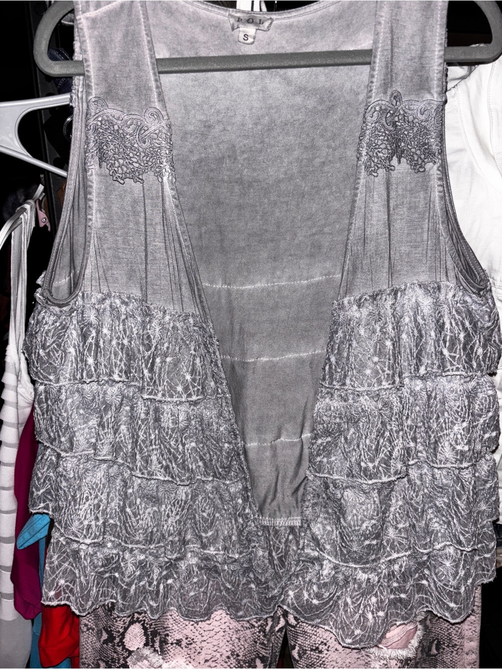 POL Small Silver-Gray Ruffled lace Sleeveless Camisole Vest w/stretch - NWOT